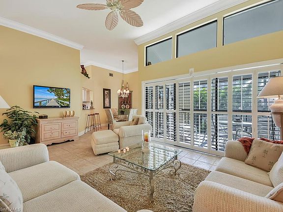 4th image of 620 Beachwalk Cir #H-201