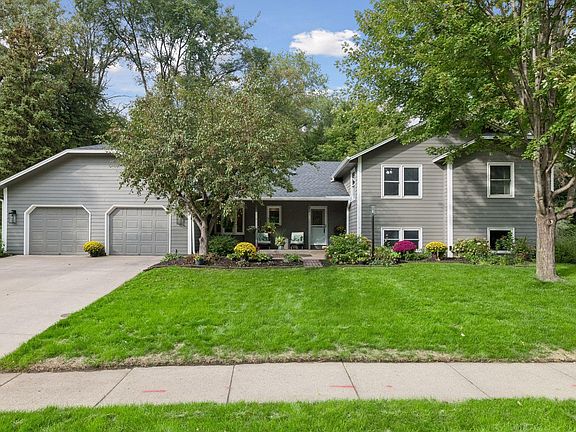 2nd image of 7646 Carnelian Ln