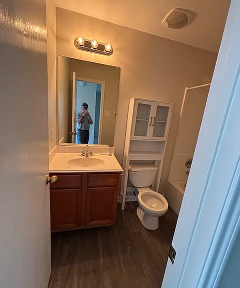 Secondary bathroom