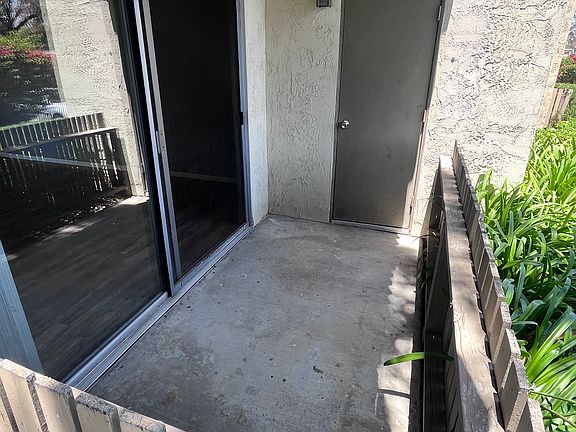 3rd image of 432 Edgehill Ln Unit 129