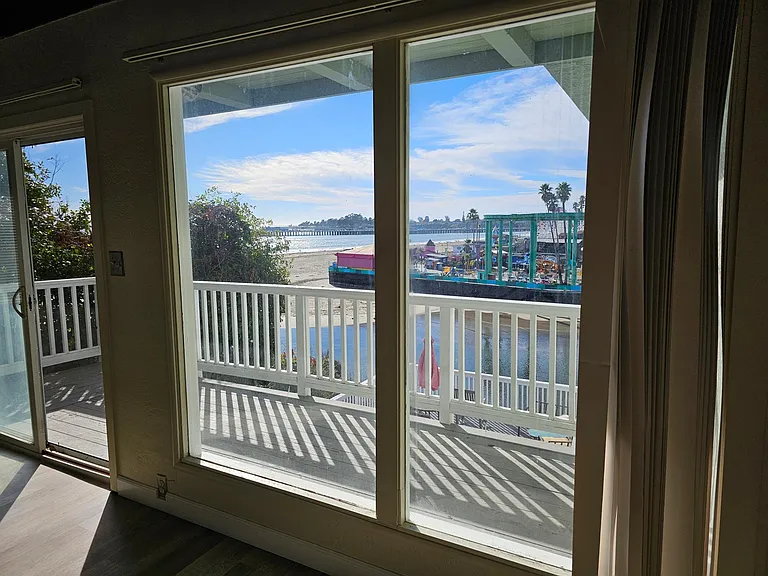 1114 E Cliff Dr #4 — Photo 8