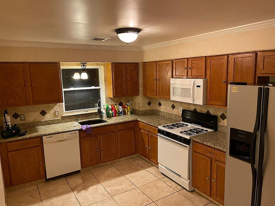 1st image of 177-179 N 12th St Unit 2