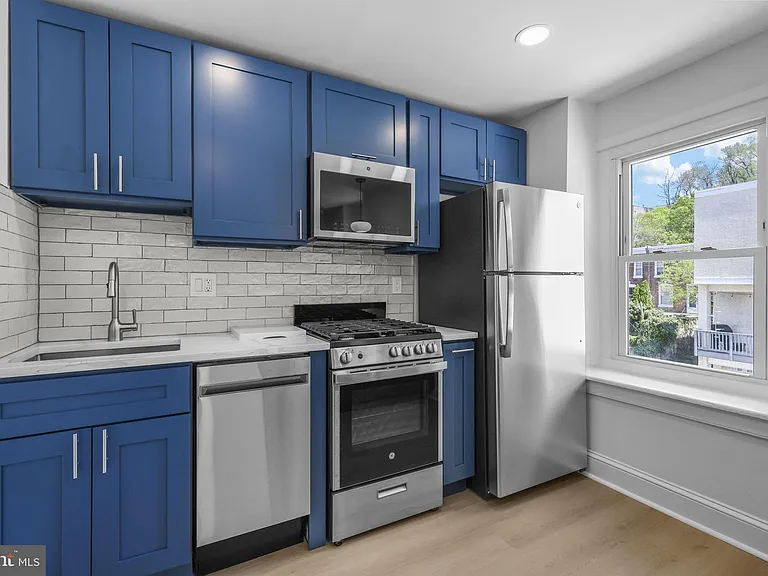 3871 Terrace St #3 — Photo 4