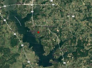 102 N Cherokee Shores Dr, Mabank, TX 75156