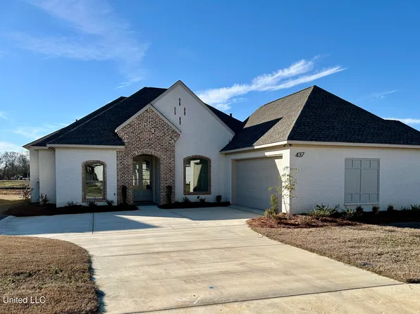 437 Aurora Cir, Canton, MS 39046