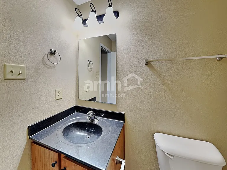 6904 Eagle Crossing Blvd — Photo 9