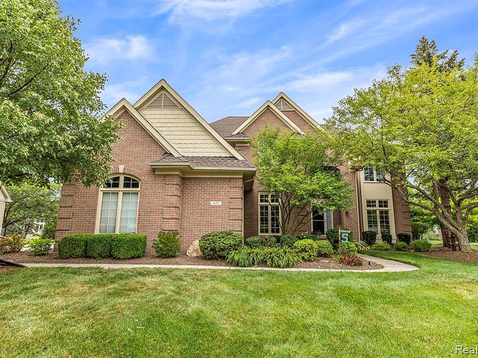 1st image of 657 Highlands Dr