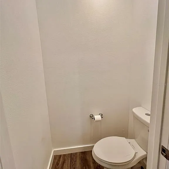 1954 Freedom Dr — Photo 26