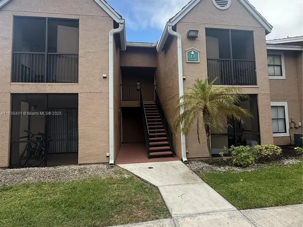 15570 SW 105th Ln APT 1711, Miami, FL 33196