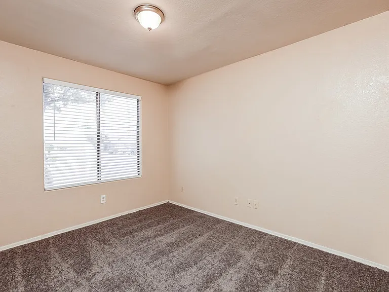4398 W Veranda St — Photo 12