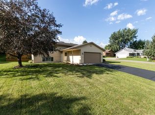 5847 134th St W, Savage, MN 55378
