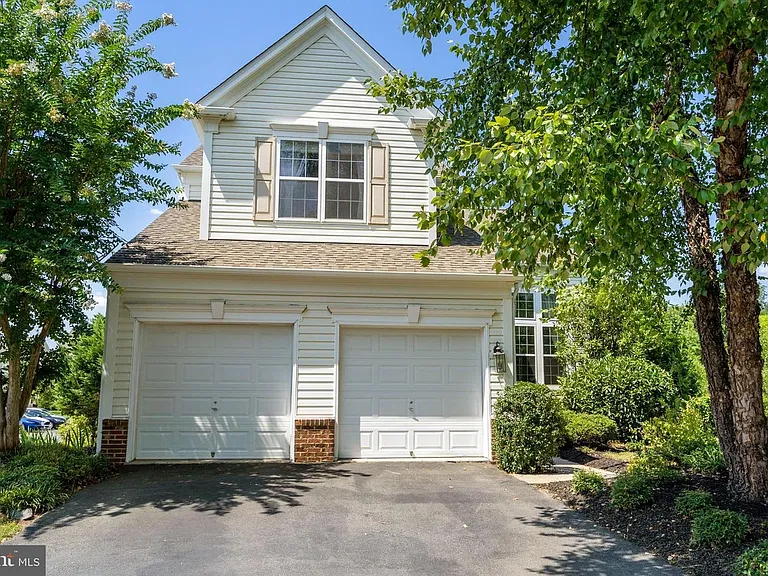 5361 Sammie Kay Ln — Photo 1