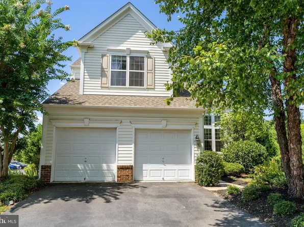 5361 Sammie Kay Ln, Centreville, VA 20120