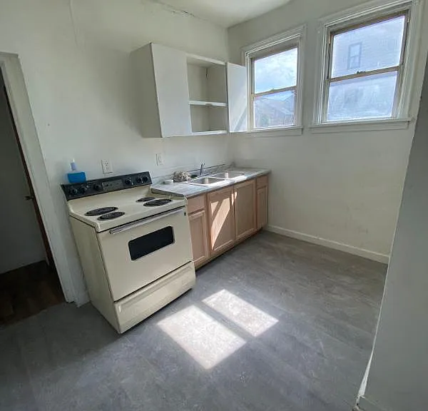 1101 Evans Ave #A — Photo 3