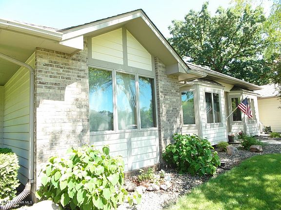 2nd image of 1030 Leona Pl NE