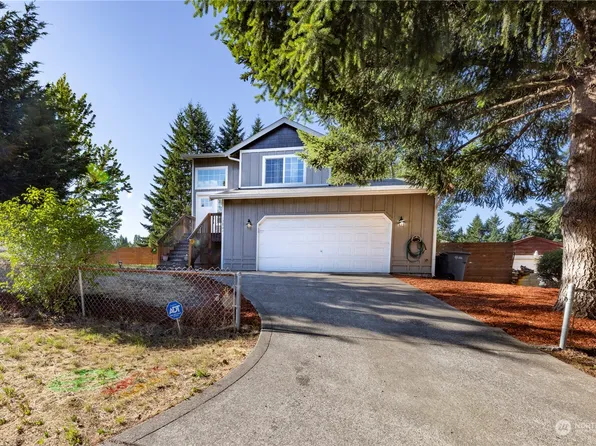 12801 Ridge Circle E, Bonney Lake, WA 98391
