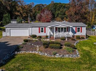5328 Greywood Dr, Greensboro, NC 27406
