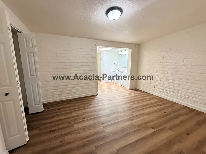 3243 W Bartlett Pl — Photo 11