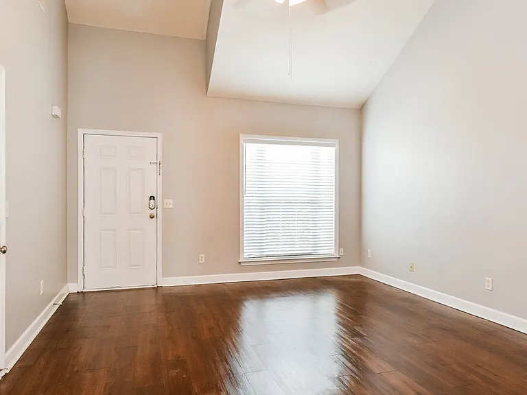 1612 Allston Dr — Photo 6