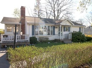 48 Crest Cir, Worcester, MA 01603