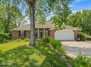 1146 Choctaw Ridge Dr, Holts Summit, MO 65043