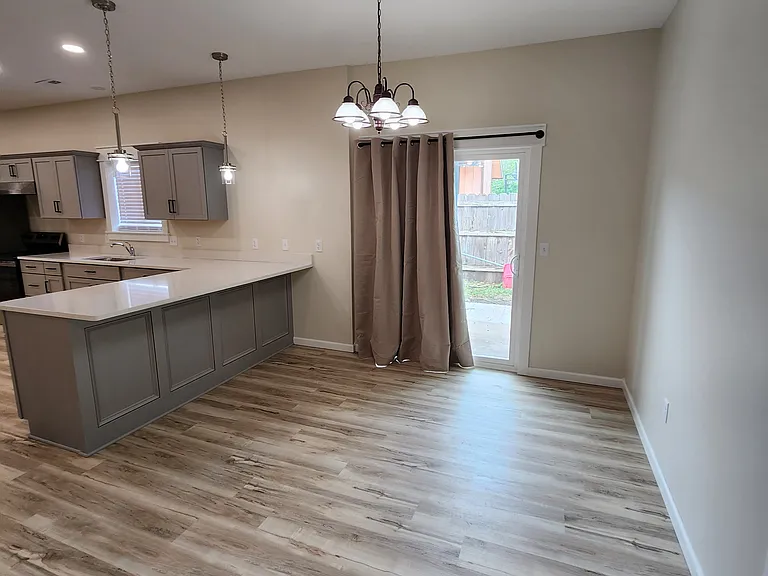 3102 N Mascot Ave — Photo 3