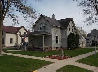 913 W Sherman Ave, Fort Atkinson, WI 53538