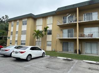 Miller Lake Condo, Miami, FL 33155