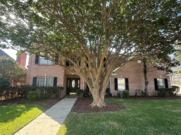 1724 Alpine Dr, Sherman, TX 75092