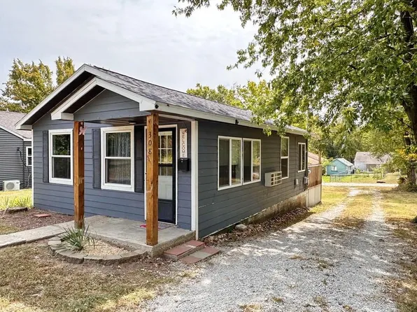 308 W Hightower St, El Dorado Springs, MO 64744