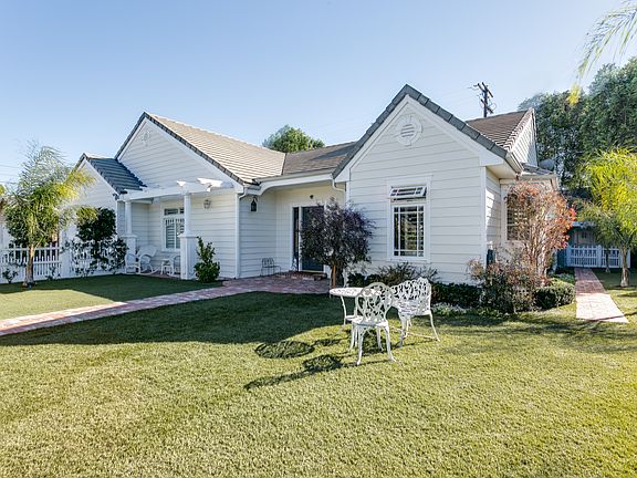 5th image of 16966 Calahan St