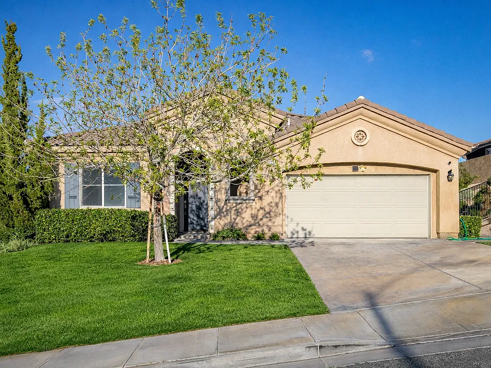 38572 Persian Way