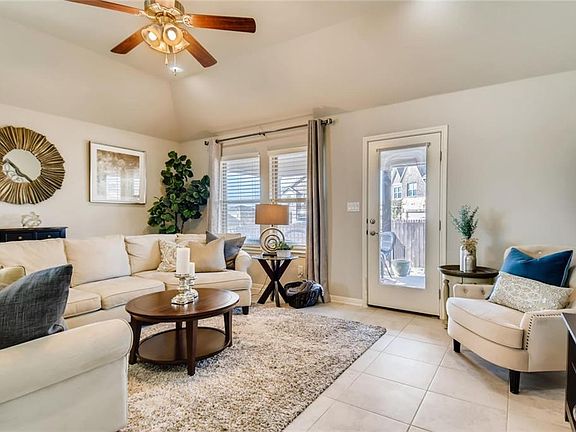 4th image of 5804 Arbia Ln