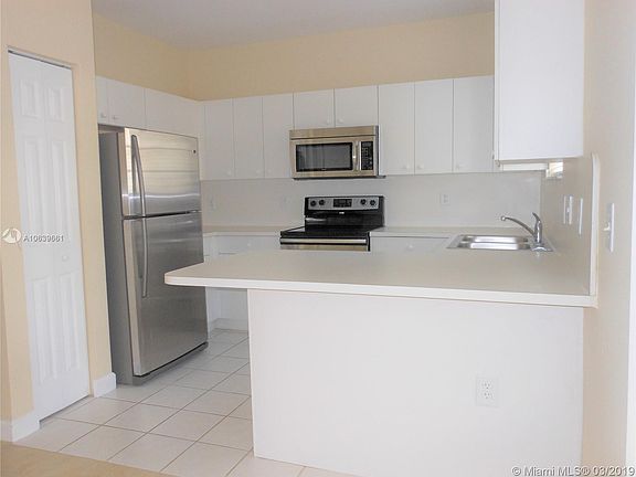 4th image of 2731 NE 3rd Dr Unit 104