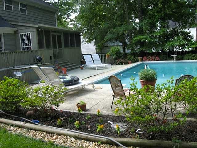 1st image of 2569 Cedarwood Dr