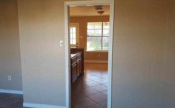 5th image of 2441 Taffy Dr