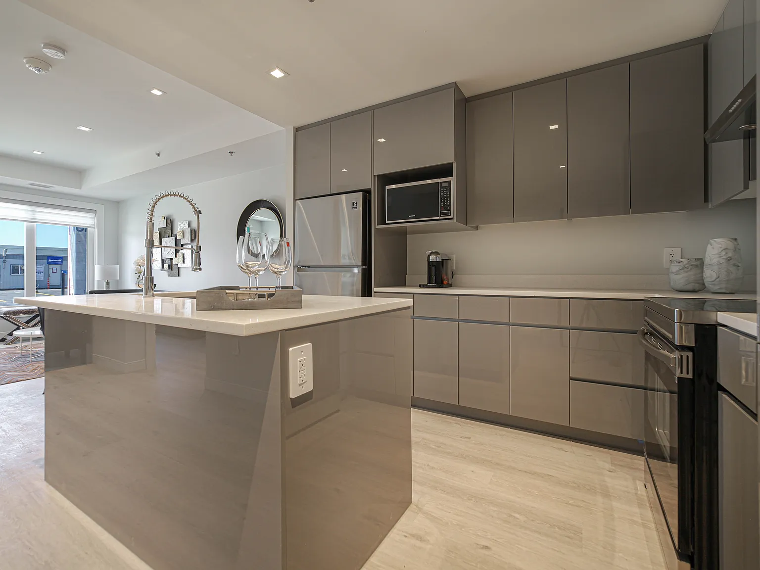 Sachi Apartments — Photo 4