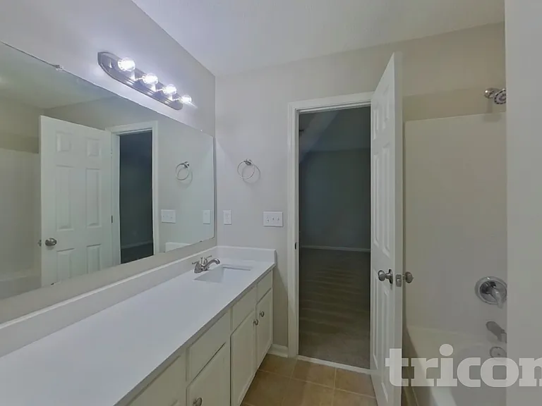7145 Streator Ct — Photo 12