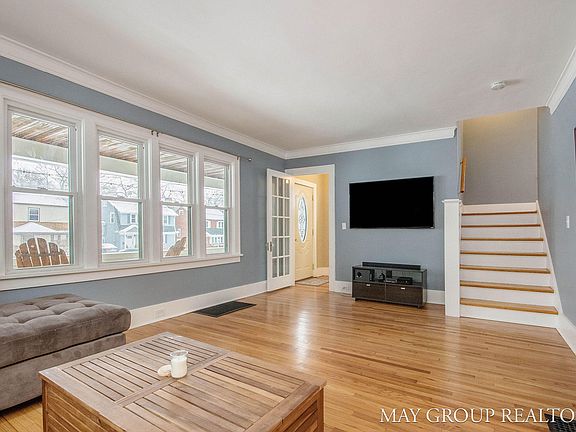 3rd image of 1117 Calvin Ave SE
