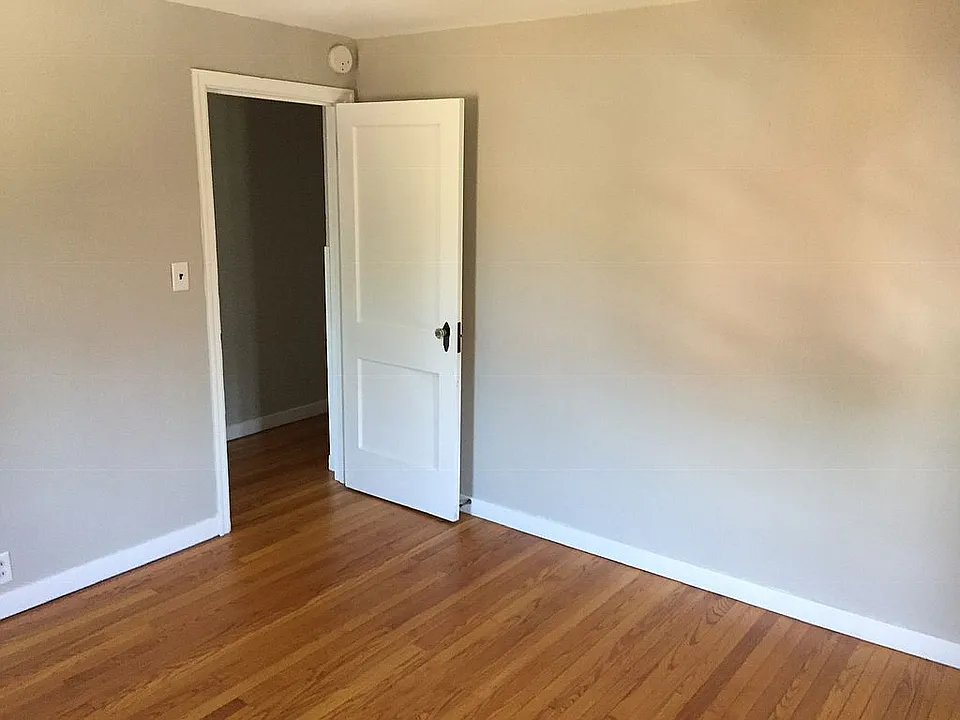 3rd floor bedroom