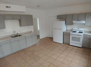 34 Beacon St APT 1R, Worcester, MA 01608