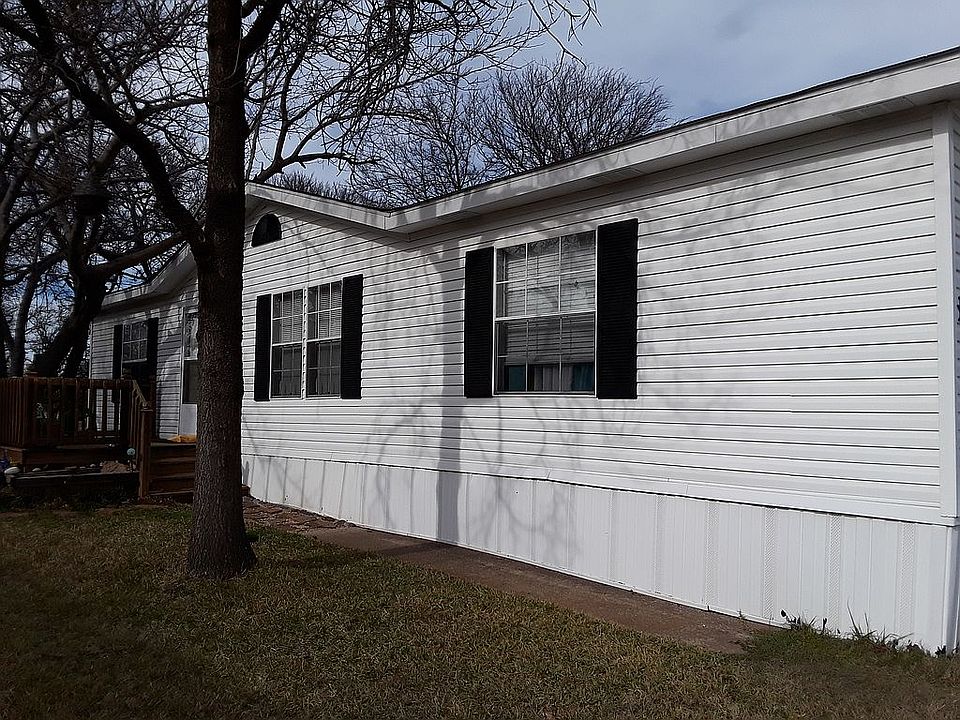 1st image of 19 Oak Hill Park Dr