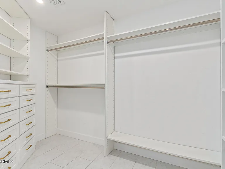 4450 E Camelback Rd #1 — Photo 35