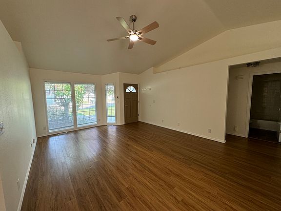 3rd image of 1881 E Cougar Creek Dr