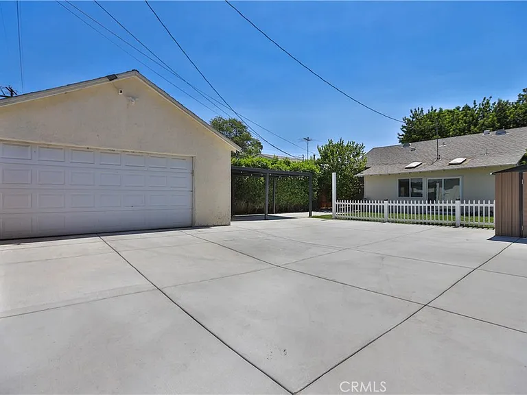 3031 Chestnut St — Photo 39