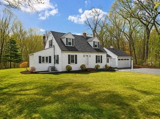 129 Mill St, Hopedale, MA 01747