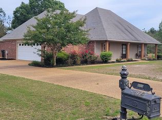 806 Twin Lakes Cv, Oxford, MS 38655