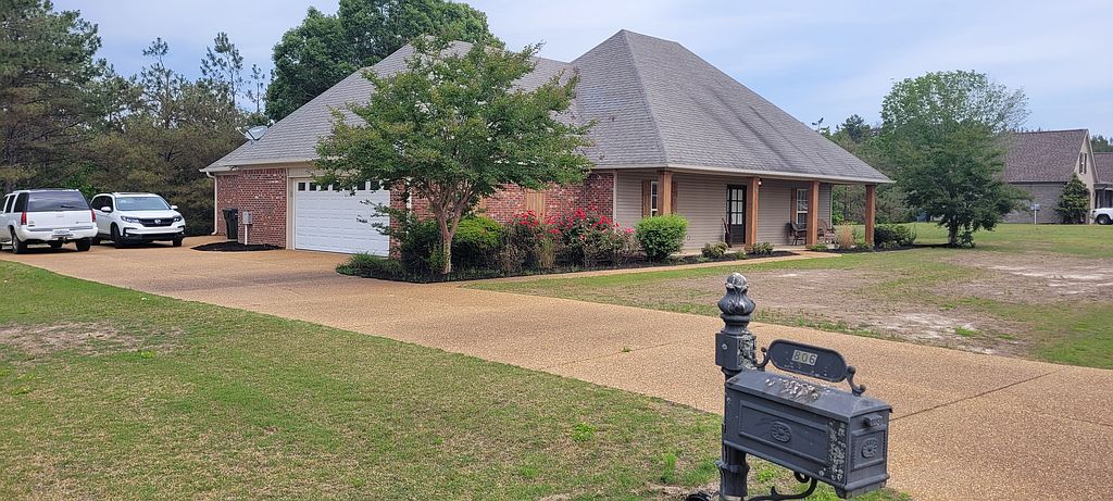 806 Twin Lakes Cv - Property Image