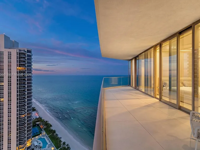 18975 Collins Ave #3000 — Photo 42