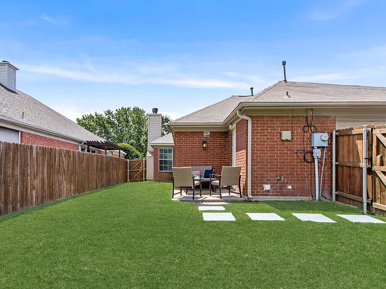 9724 Preston Vineyard Dr — Photo 46